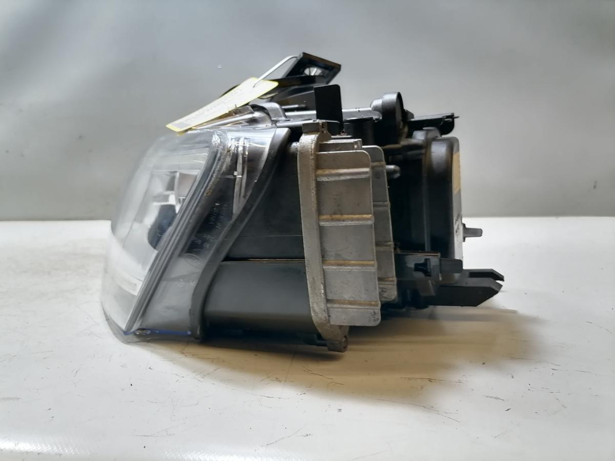 Audi Q3 8U original Xenonscheinwerfer links mit Kurvenlicht ein Halter abgebrochen Bj.2012